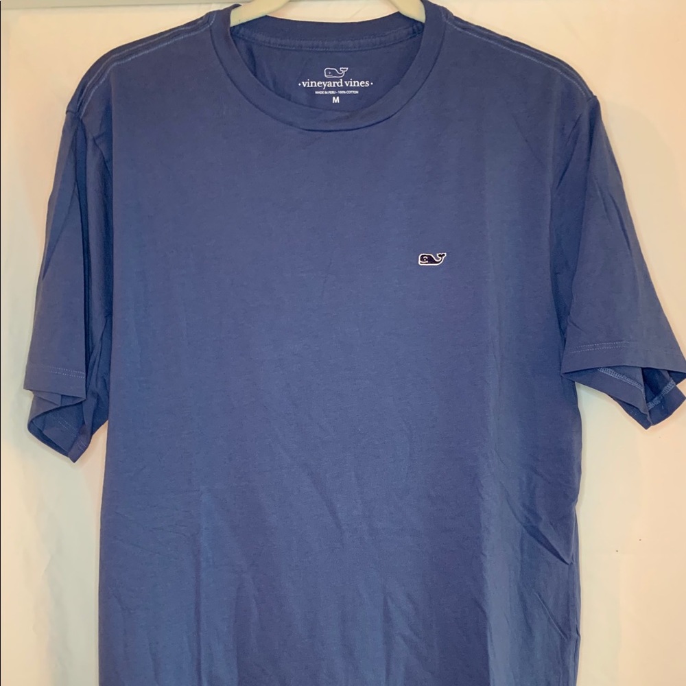 Vineyard Vines blue short sleeve t shirt medium